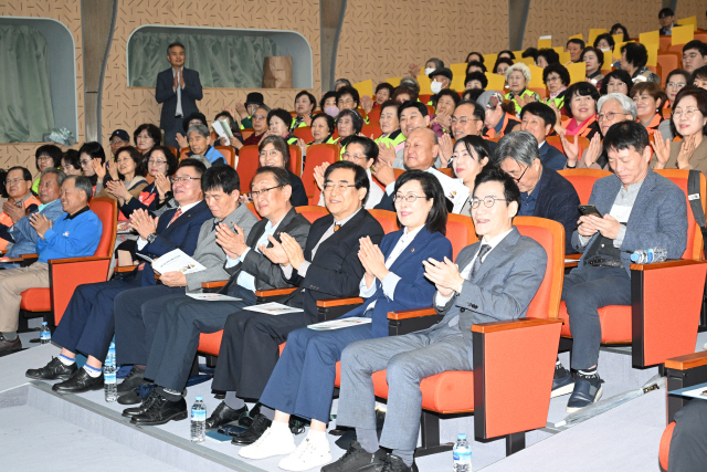 선배시민의 지혜로 내놓은 다채로운 정책 제안… 제5회 강원선배시민대회.jpg