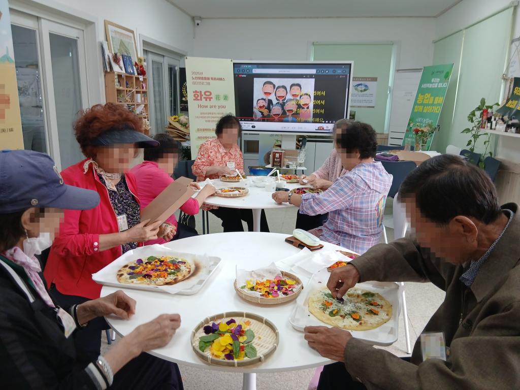 20250625_꽃장식.jpg