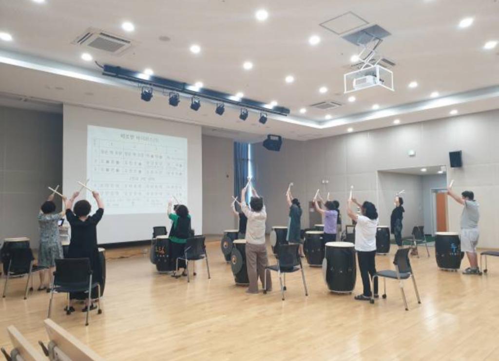 8.7. 난타합창2.jpg