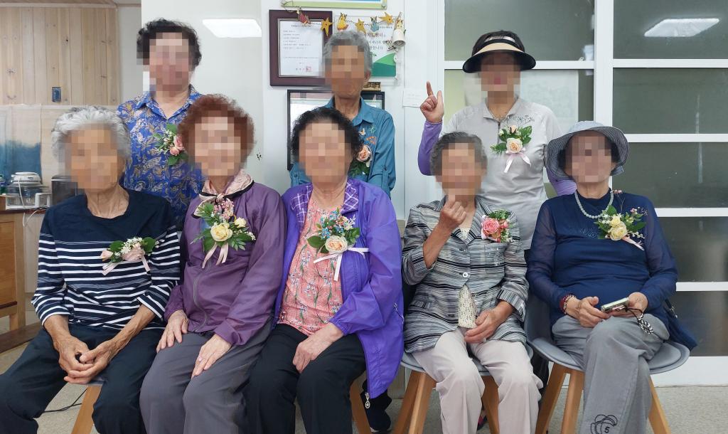 20240702_B집단 단체사진.jpg