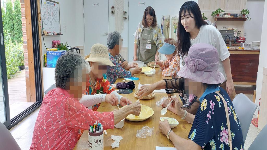 20240716_도우에 꿀.jpg
