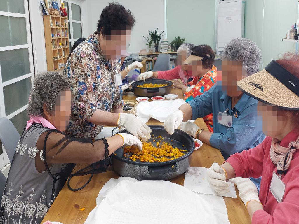 20240611_B집단 메리골드 꽃덕기.jpg