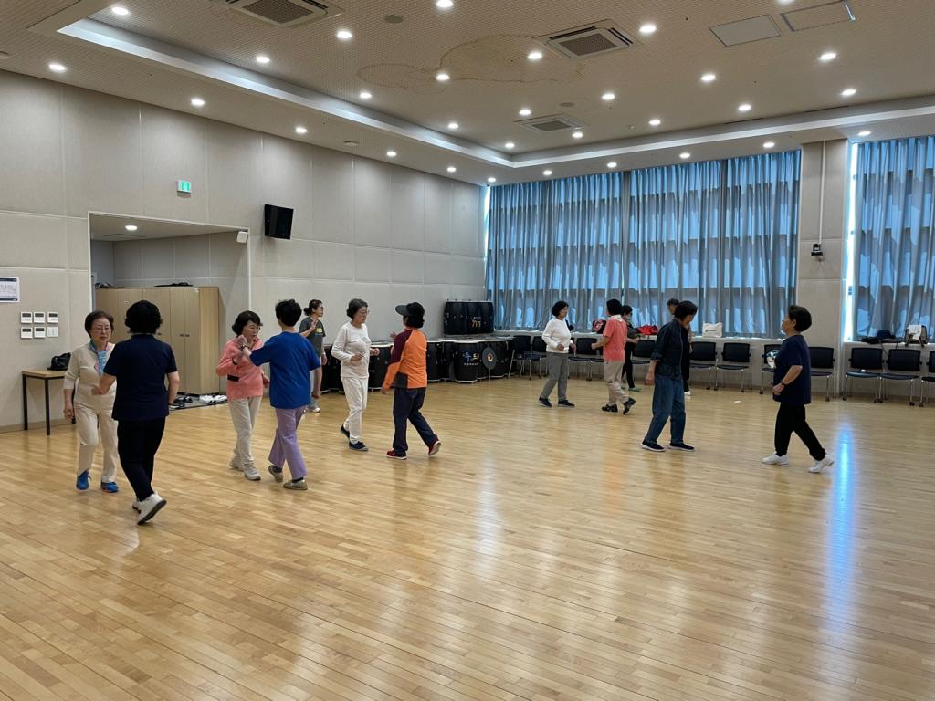 05.03. 걷기운동 (11).jpg