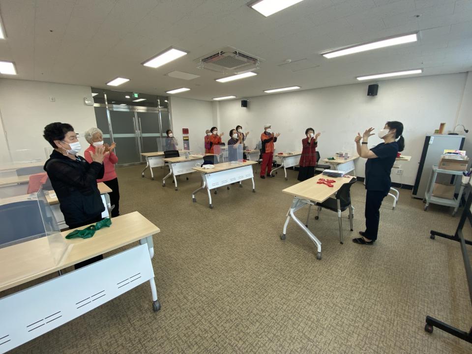 210601 뇌건강교실 진행 모습 (22).jpg