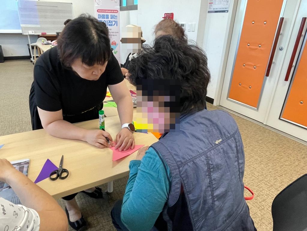 05.31(1) 모자이크.jpg