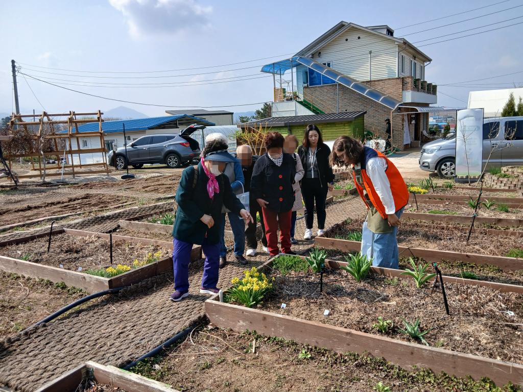 20250410_농장 둘러보기.jpg