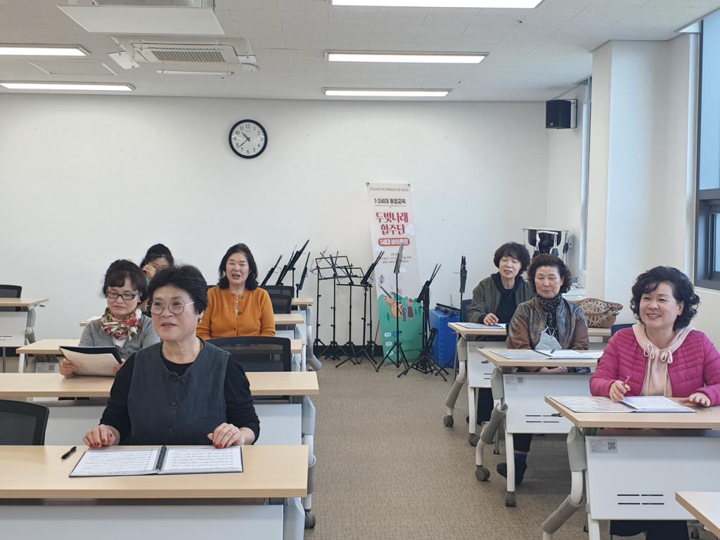 10. 16. 난타합창1.jpg