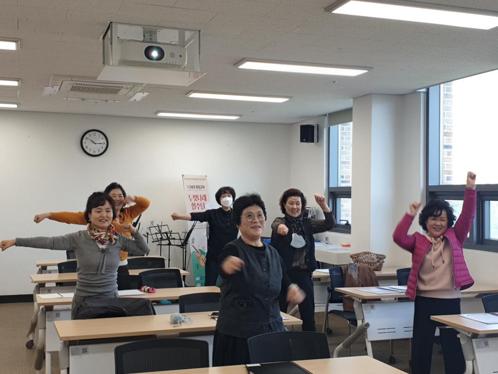 10. 16. 난타합창2.jpg