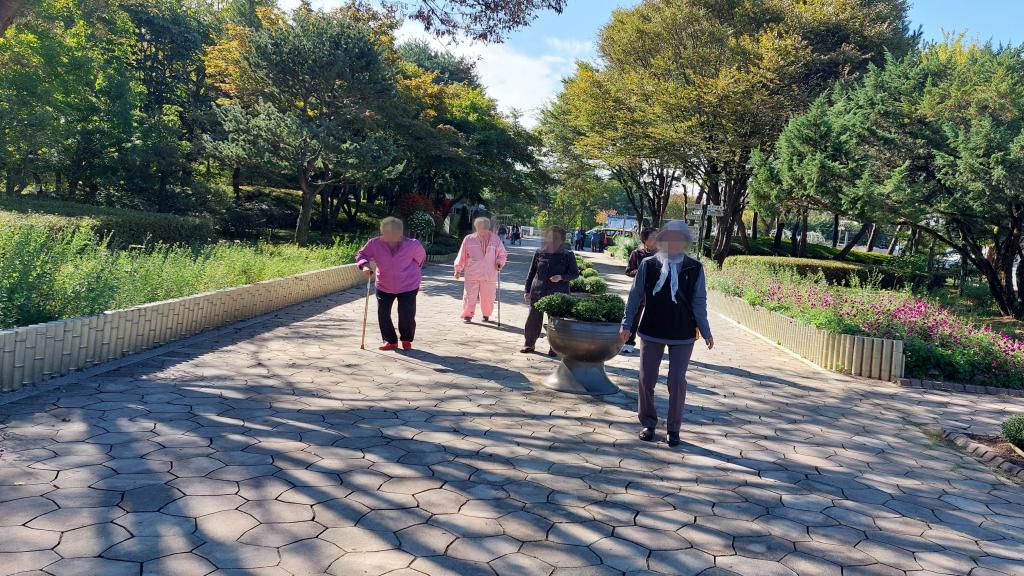 20241002_A집단 화목원.jpg