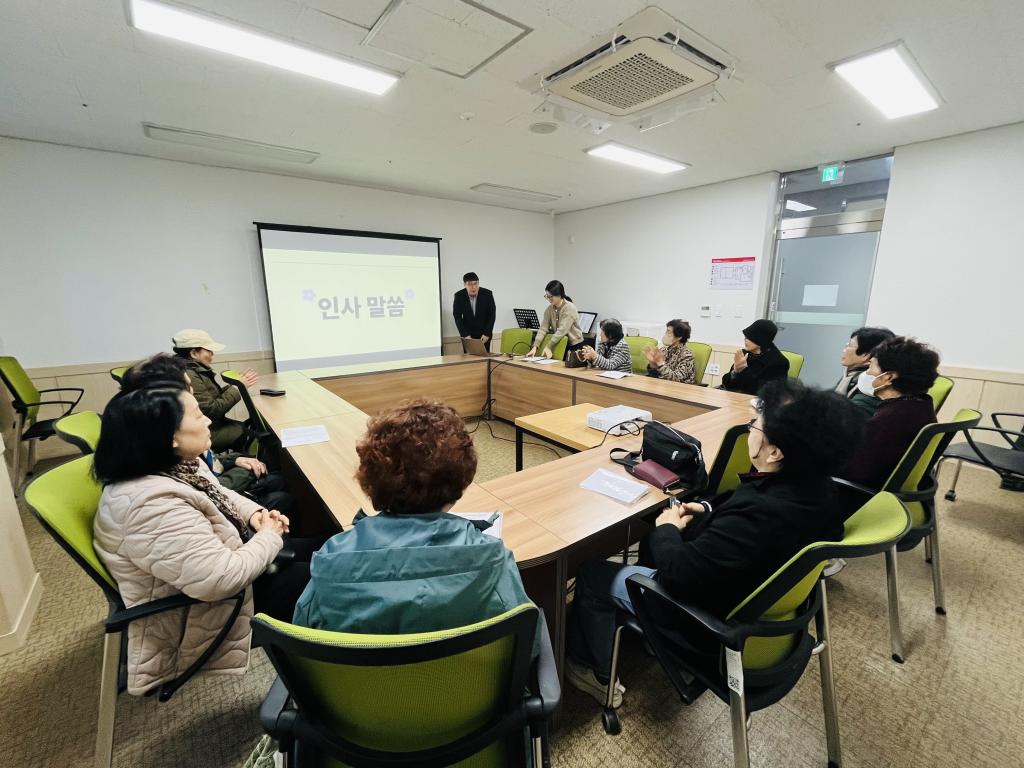 노노케어 간담회 진행사진(인사말씀).jpg