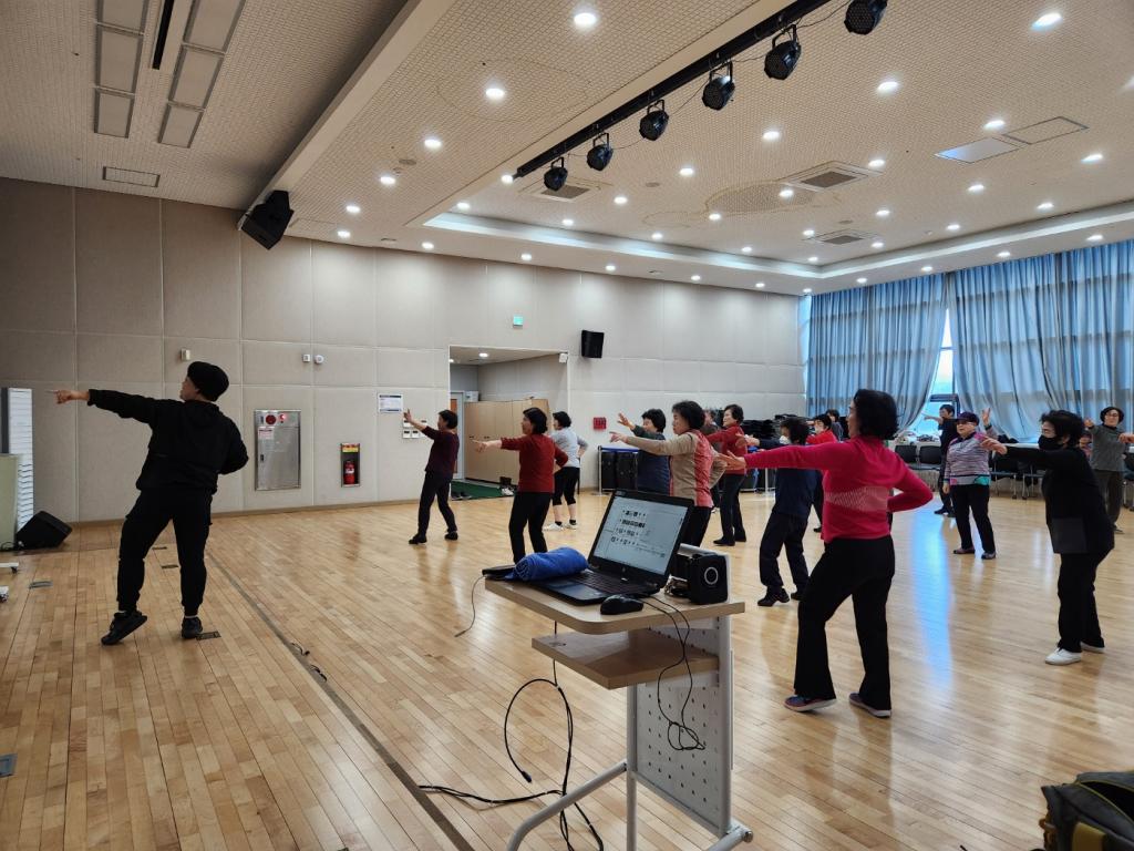 240226 1 체조 (2).jpg