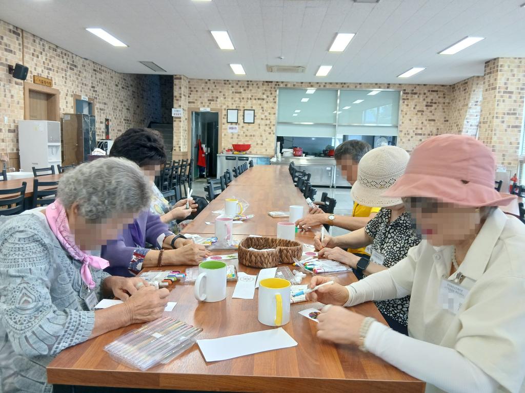 에20250819_승화전사지에 그림 그리기.jpg