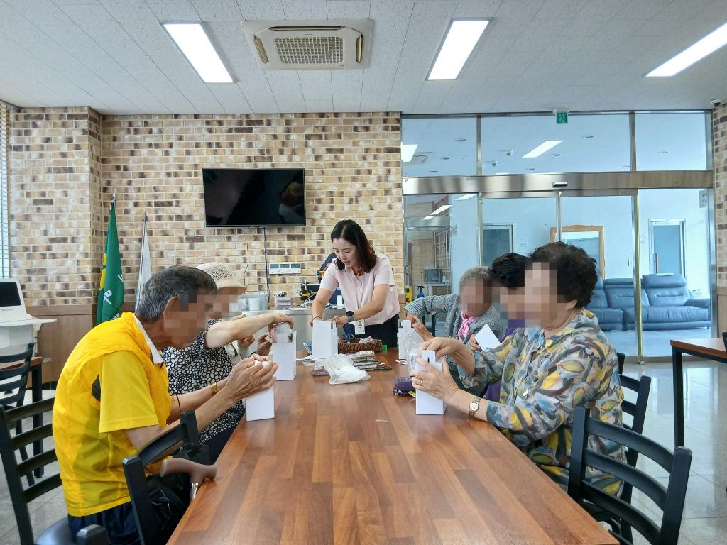 20250819_완성된 머그컵 박스포장하기.jpg