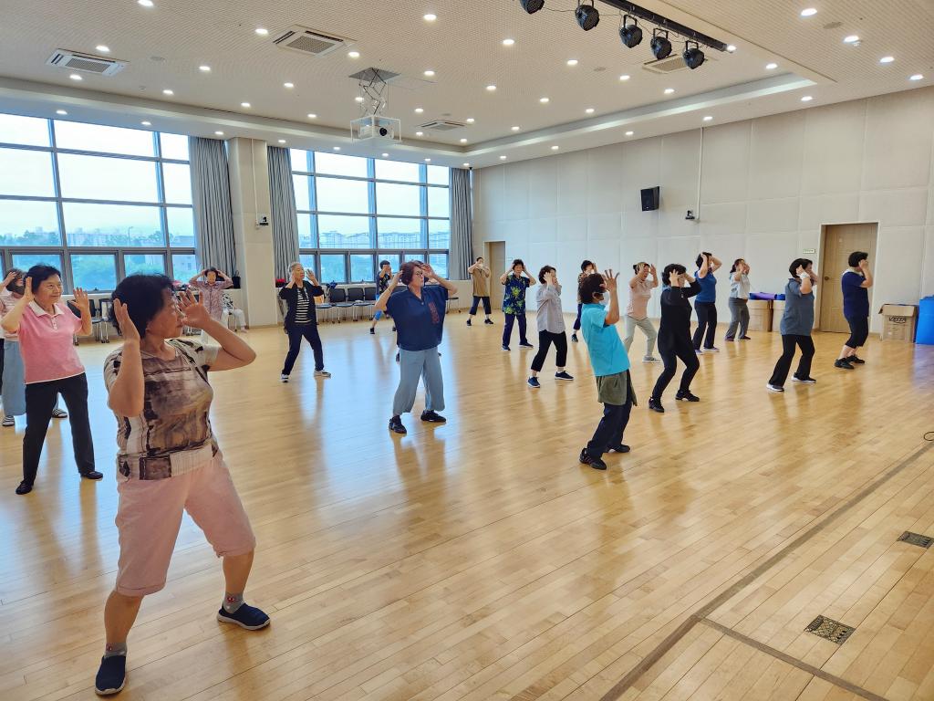 230828 예방체조 1회기 (5).jpg