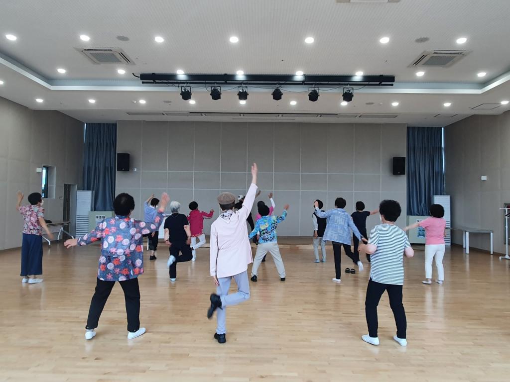 220609 체조4 (12).jpg