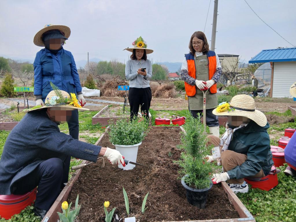 20250416_키친가든 디자인 하기.jpg