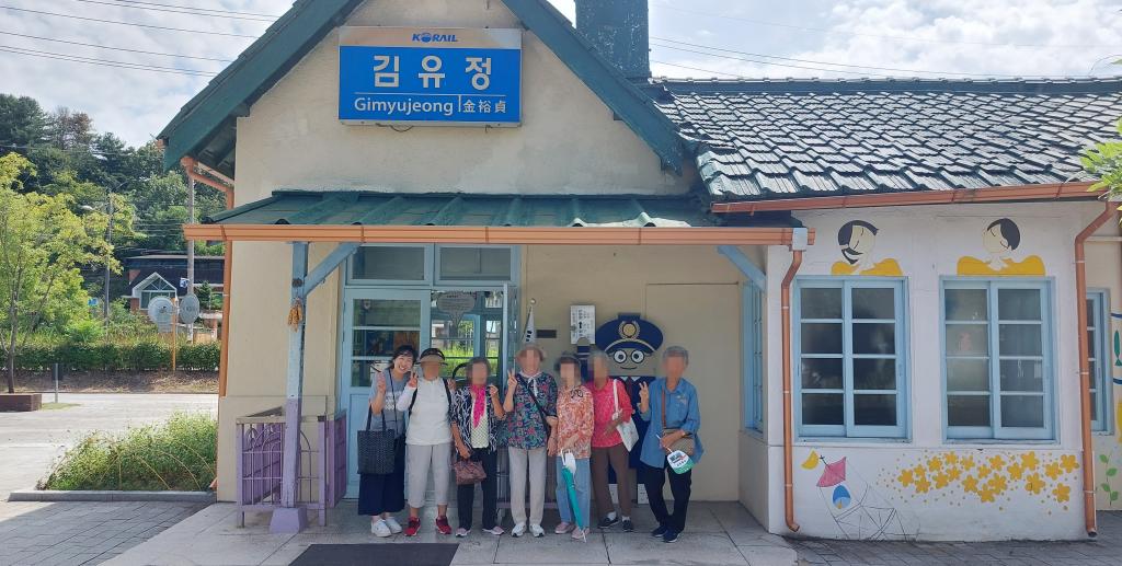 20240903_B집단 단체사진.jpg