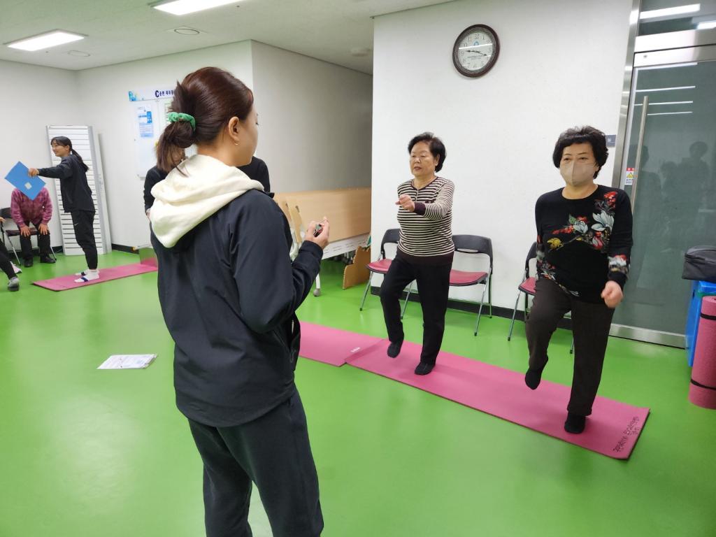 231127 22 근력운동 사후검사 (2).jpg