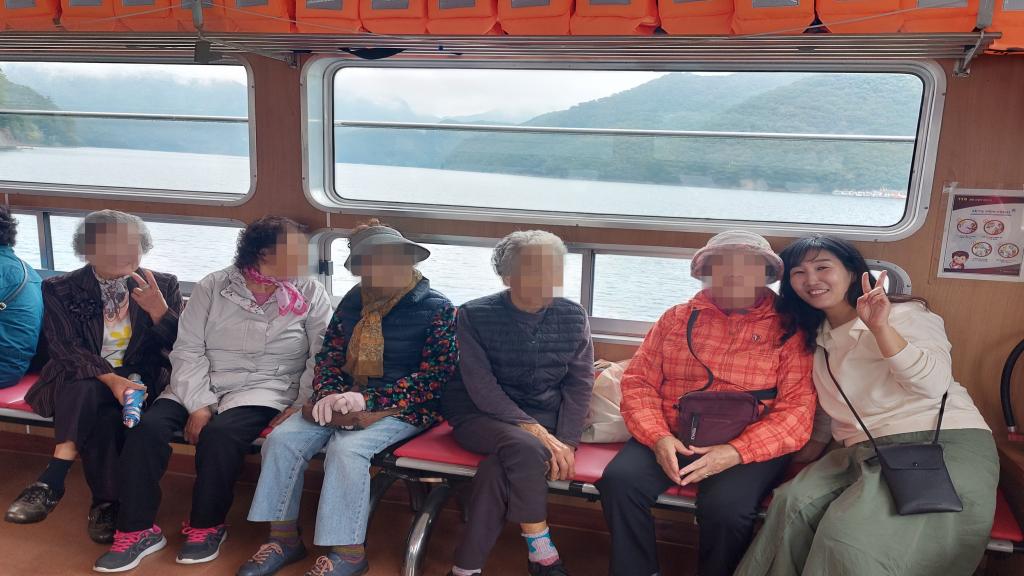 20241015_유람선안.jpg