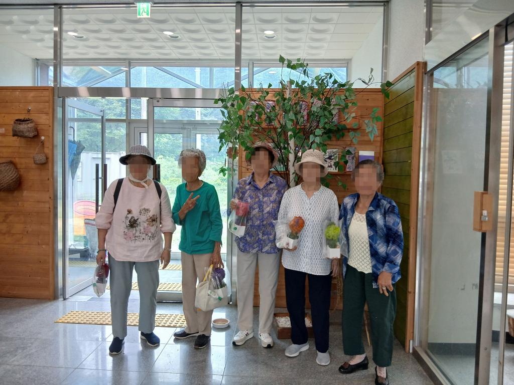 20250826_단체.jpg
