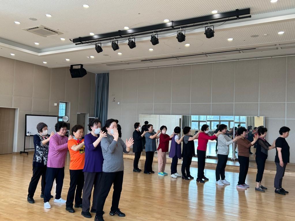 230410 예방체조6회기 (2).jpg