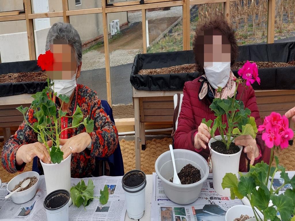 20240326_B집단 활동사진.jpg