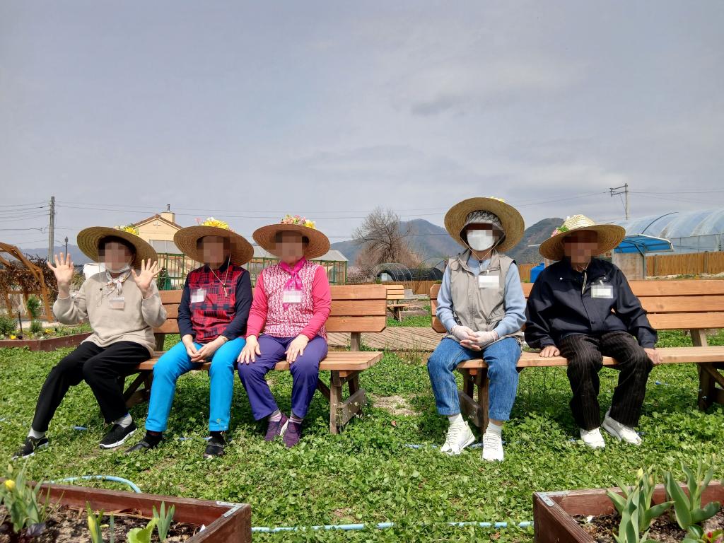 20250417_단체.jpg