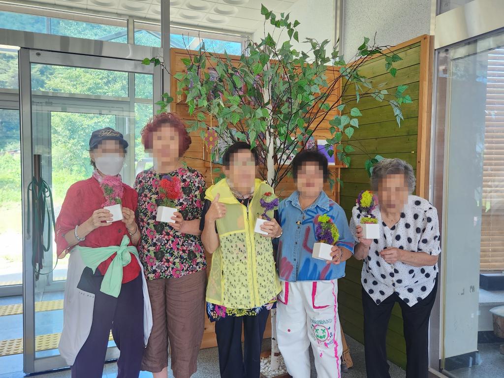 20250827_단체.jpg