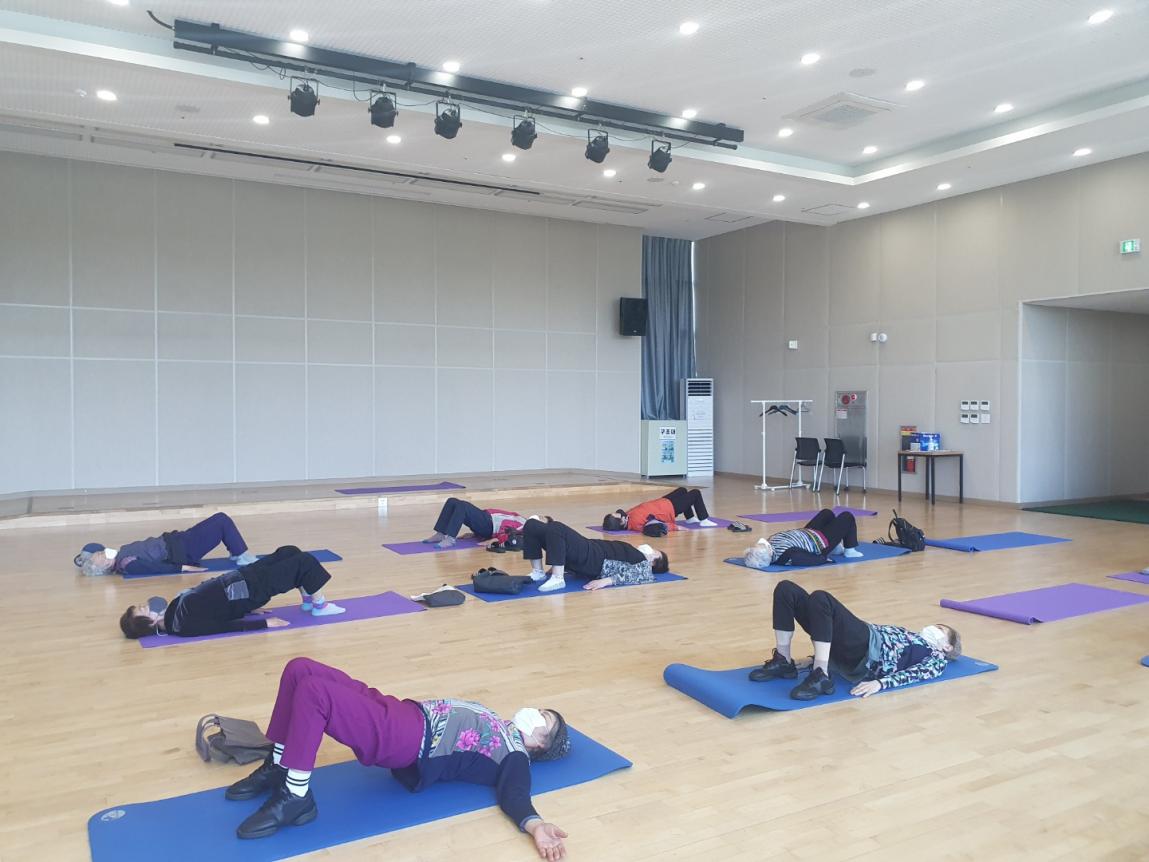 220510 소그룹 1 (8).jpg