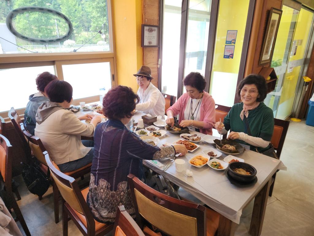 afedc13c30ff7eb6e71222cb254672db.jpg