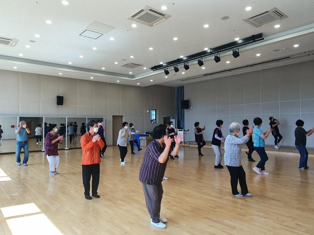 220901 체조 1 (11).jpg