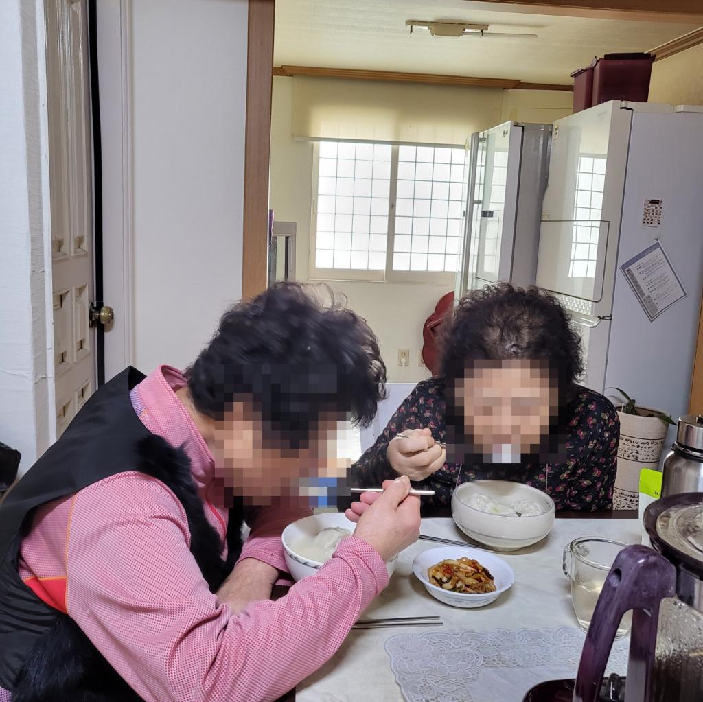 모자이크_13KakaoTalk_20240205_165207429_01.jpg