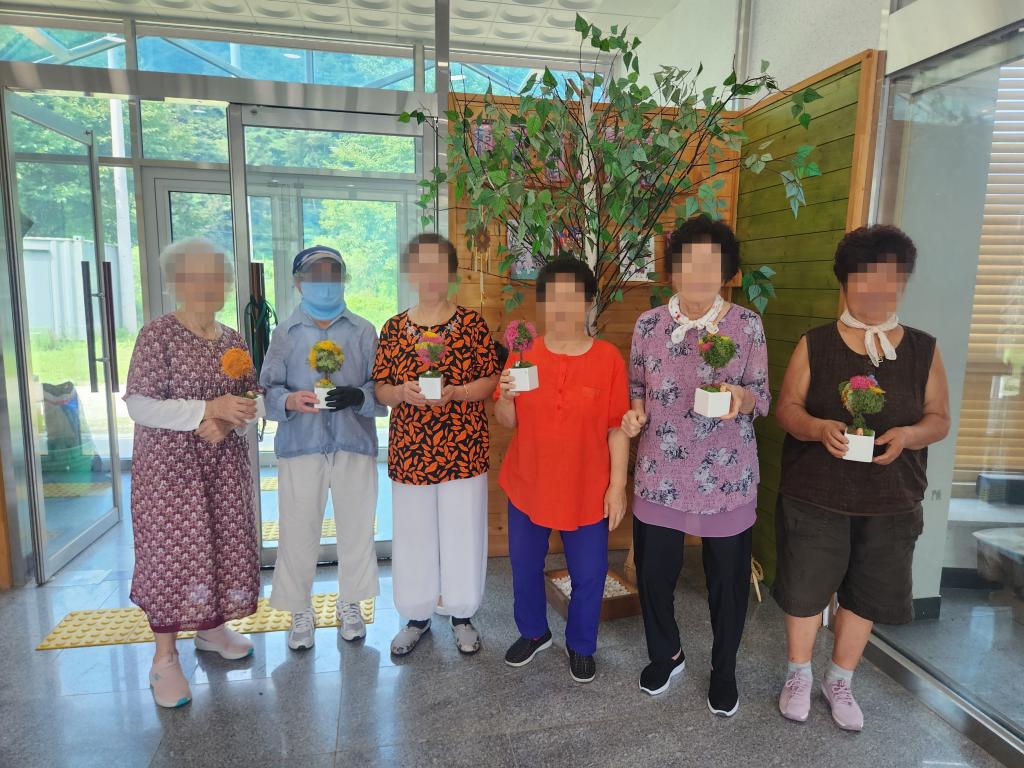 20250828_단체.jpg
