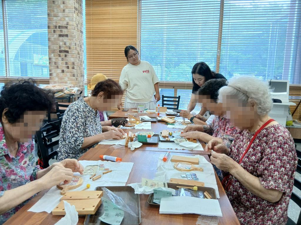 20250904_타일붙이기.jpg