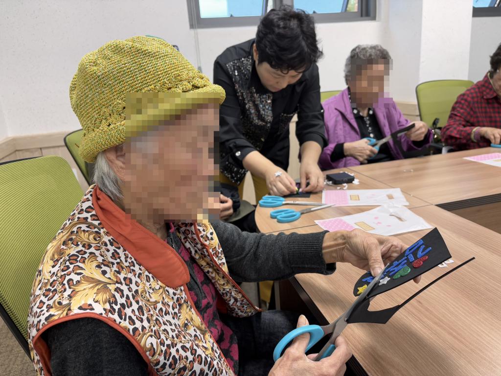 [꾸미기]KakaoTalk_20251013_153707137_14.jpg
