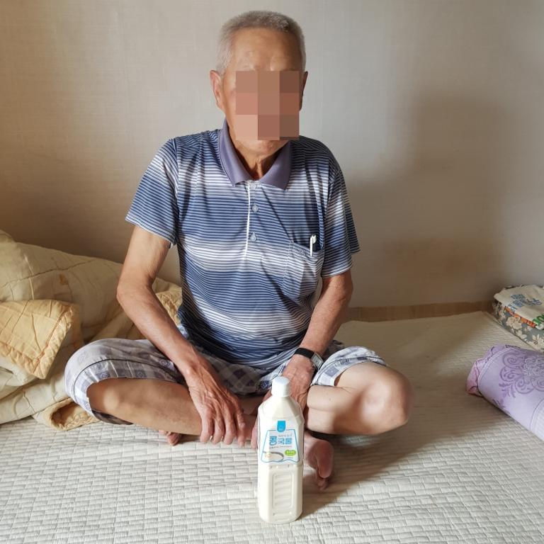후원물품 전달사진.jpg