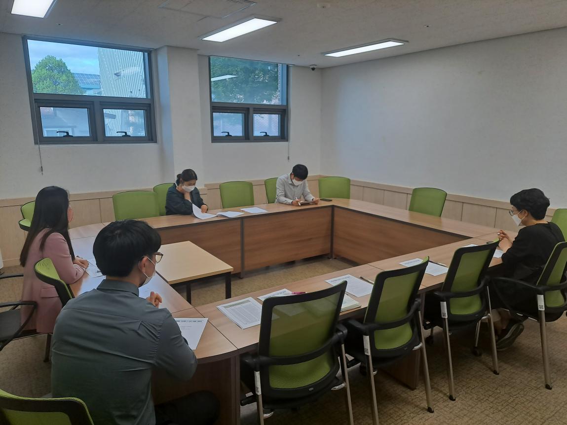 간담회.jpg